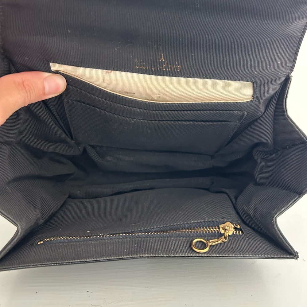 Vintage Bienan-Davis Black Handbag With Gold Clasp - Picture 11 of 12
